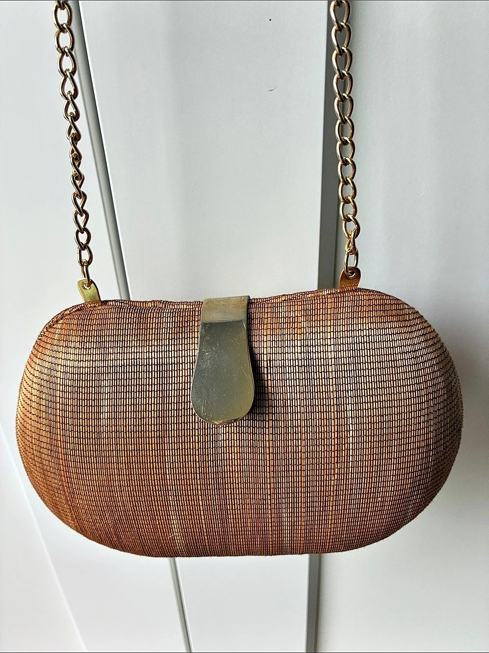Chain Clutch in mocha Brown